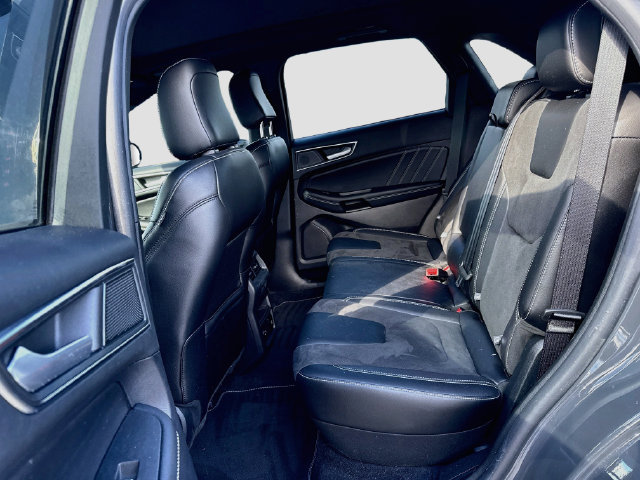 Certified 2021 Ford Edge ST w/ Equipment Group 401A AWD/4WD image 33