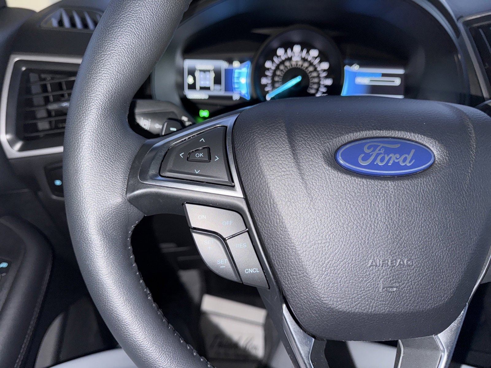 Certified 2024 Ford Edge SEL w/ Convenience Package image 27