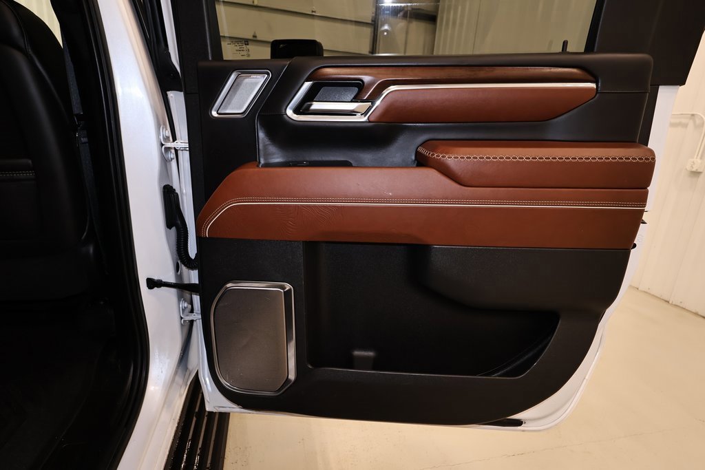 Used 2024 GMC Sierra 3500 Denali Ultimate image 19