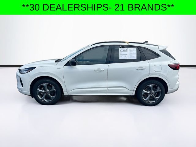 Certified 2023 Ford Escape ST-Line AWD/4WD image 5