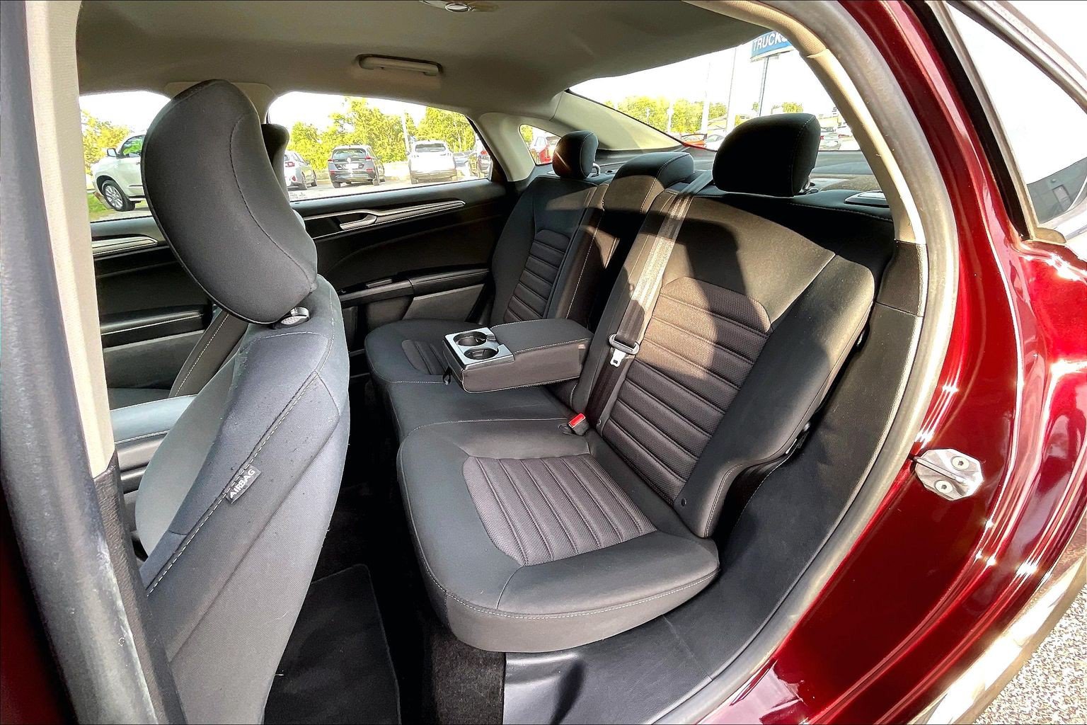 Certified 2017 Ford Fusion SE w/ Fusion SE Technology Package FWD image 26