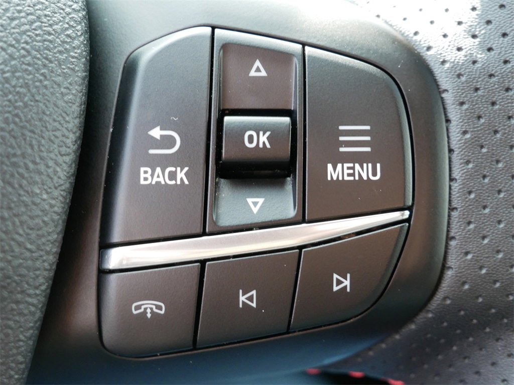 Certified 2025 Ford Escape ST-Line image 18