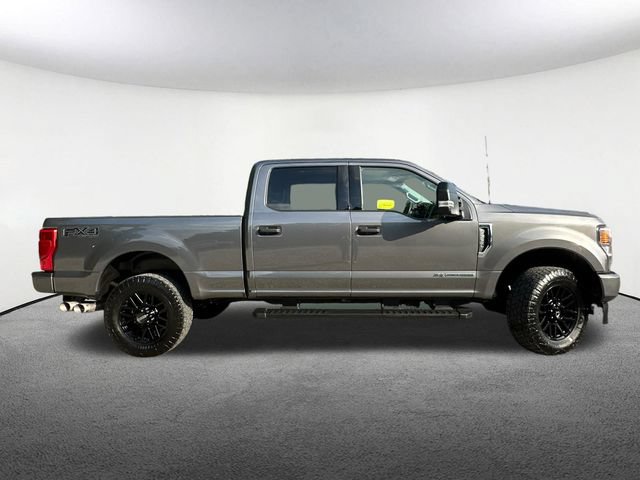 Certified 2022 Ford F350 XLT w/ Black Appearance Package AWD/4WD image 16