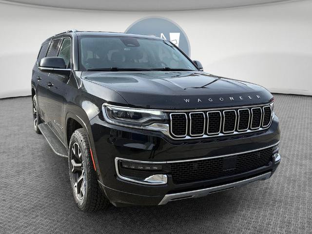 Used 2024 Jeep Wagoneer L Series III w/ Flexible Seating Group AWD/4WD image 1