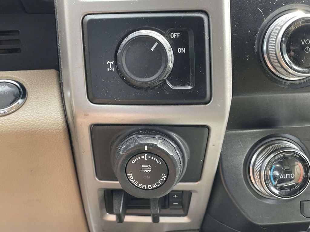Certified 2019 Ford F150 Lariat w/ Equipment Group 502A Luxury RWD image 24