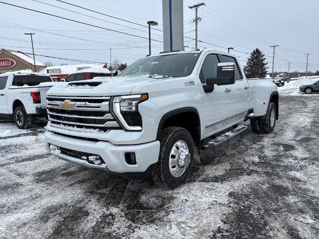Used 2025 Chevrolet Silverado 3500 High Country w/ High Country Premium Package image 7