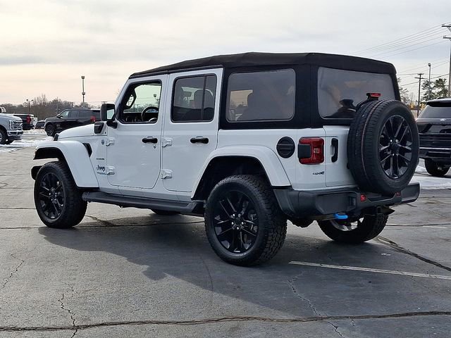 Used 2022 Jeep Wrangler Unlimited Sahara w/ Cold Weather Group image 2