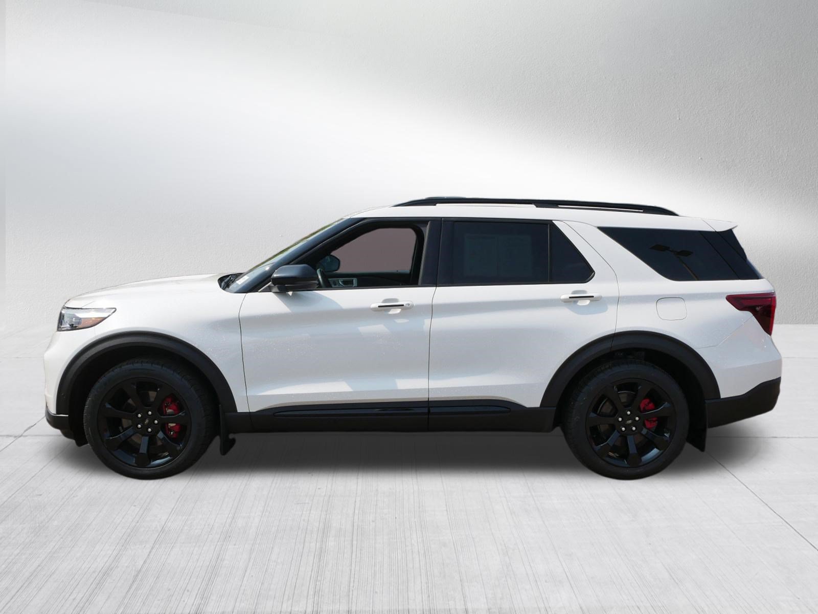 Certified 2020 Ford Explorer ST w/ ST High-Performance Pack AWD/4WD image 4