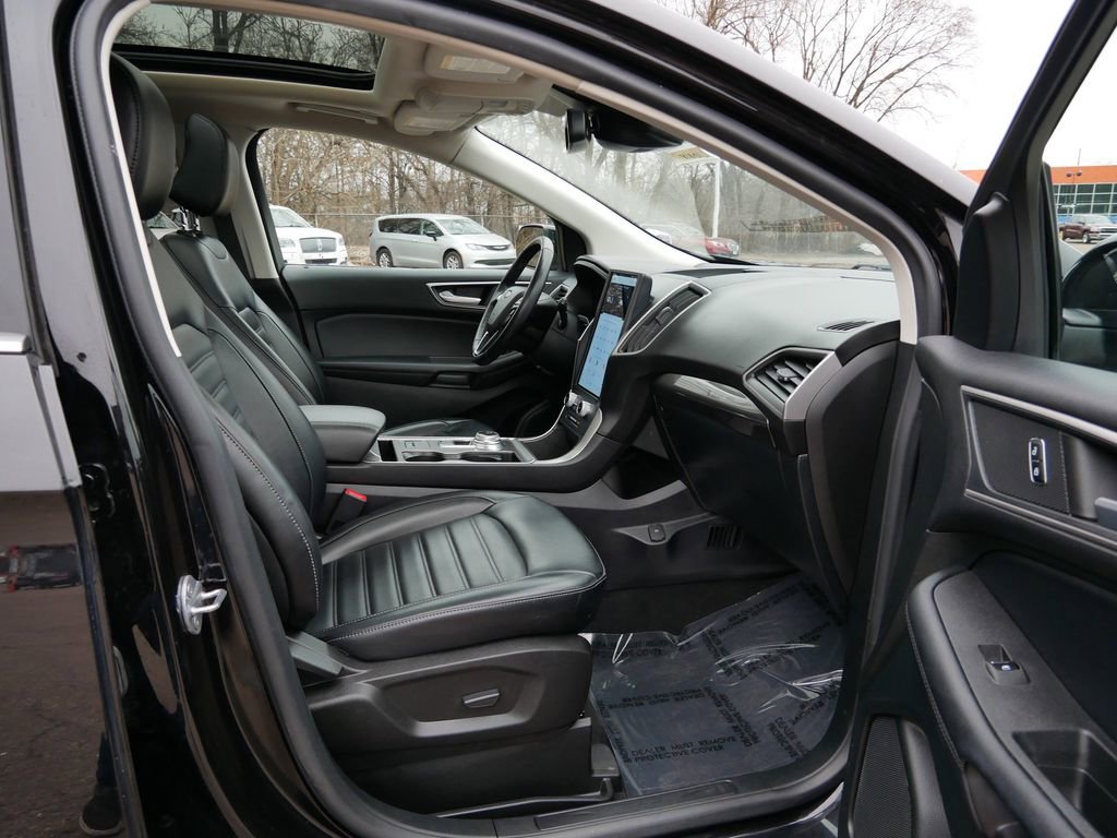 Certified 2023 Ford Edge SEL image 8