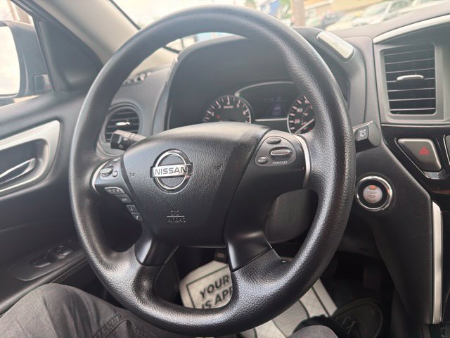 Used 2019 Nissan Pathfinder S AWD/4WD image 28
