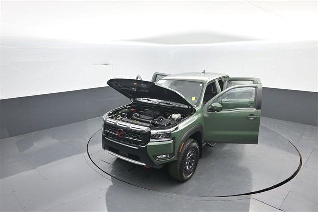 Used 2025 Nissan Frontier PRO-4X w/ Pro Convenience Package image 41