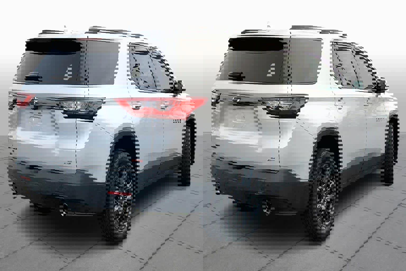 Used 2021 Chevrolet Traverse RS image 11