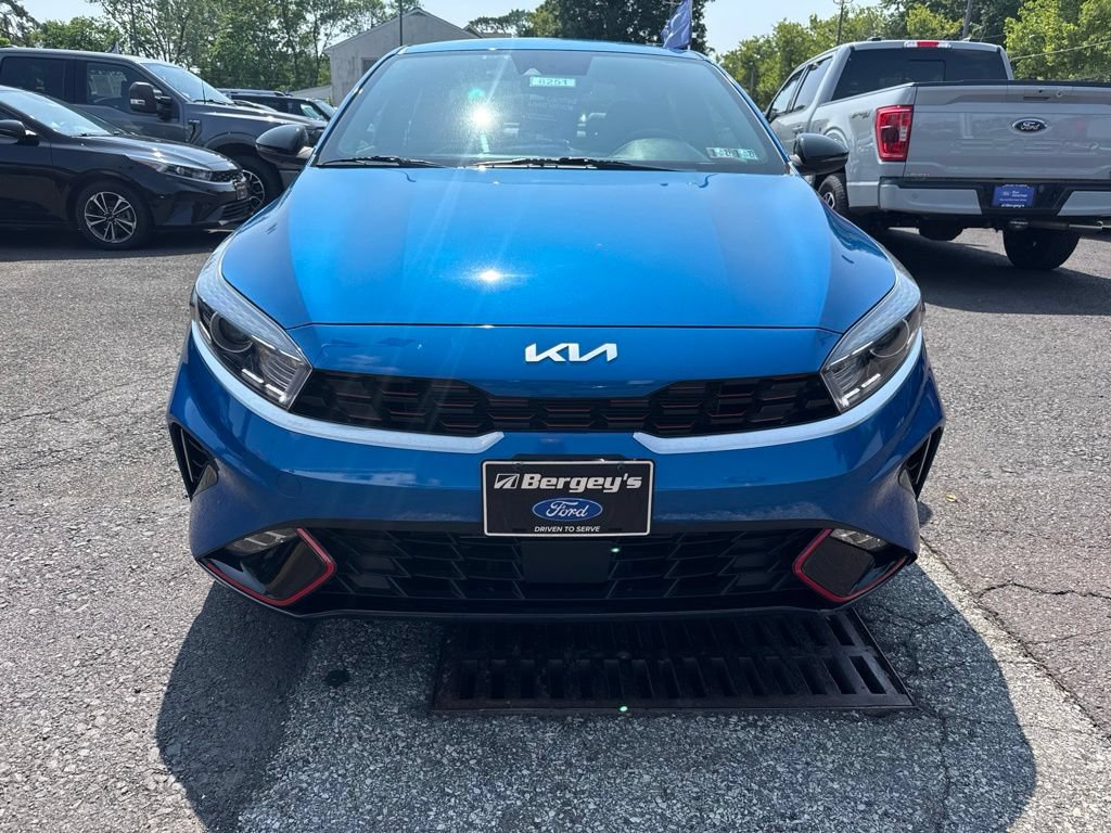 Used 2023 Kia Forte GT-Line w/ GT-Line Premium Package FWD image 2