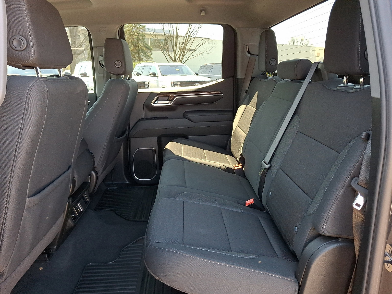 Used 2024 Chevrolet Silverado 1500 LT image 13