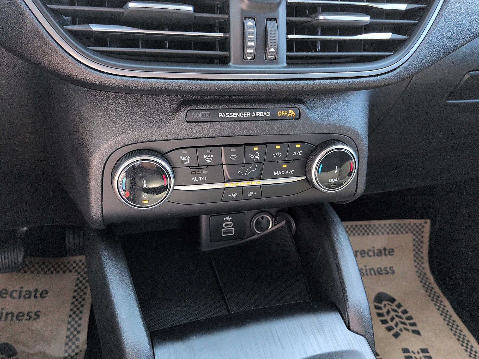 Certified 2025 Ford Escape Active FWD image 20