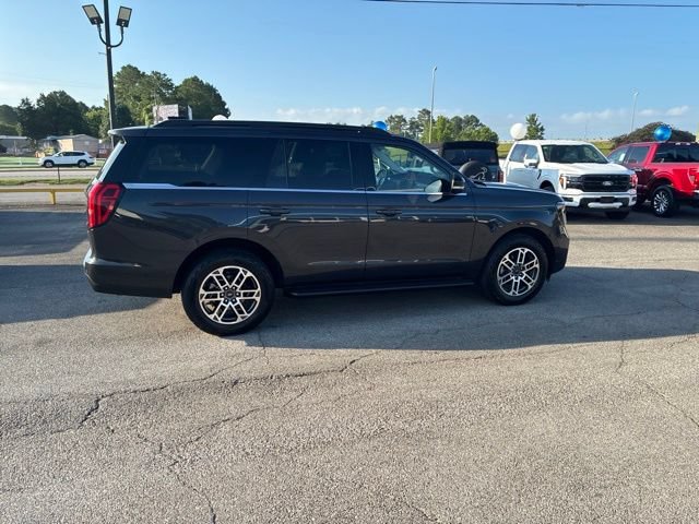 Certified 2025 Ford Expedition Active AWD/4WD image 19