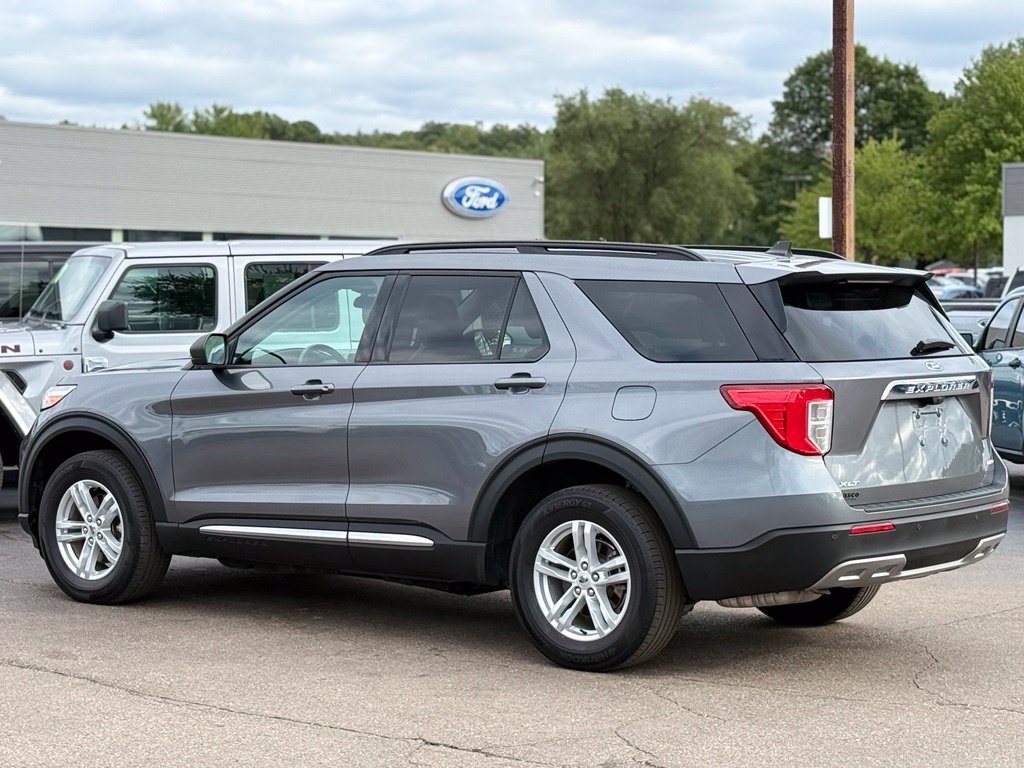 Certified 2024 Ford Explorer XLT w/ Equipment Group 202A AWD/4WD image 37