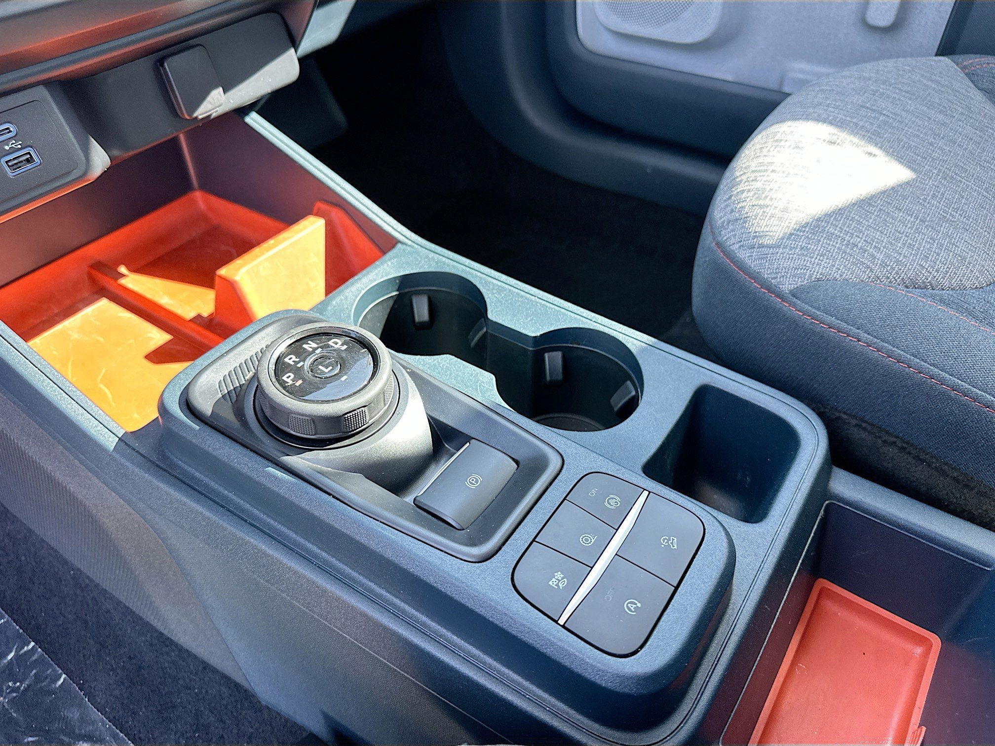 Certified 2022 Ford Maverick XLT w/ Equipment Group 300A Standard image 16