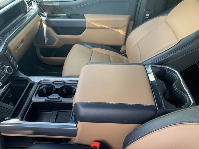 Certified 2024 Ford F250 Lariat w/ Chrome Package image 35