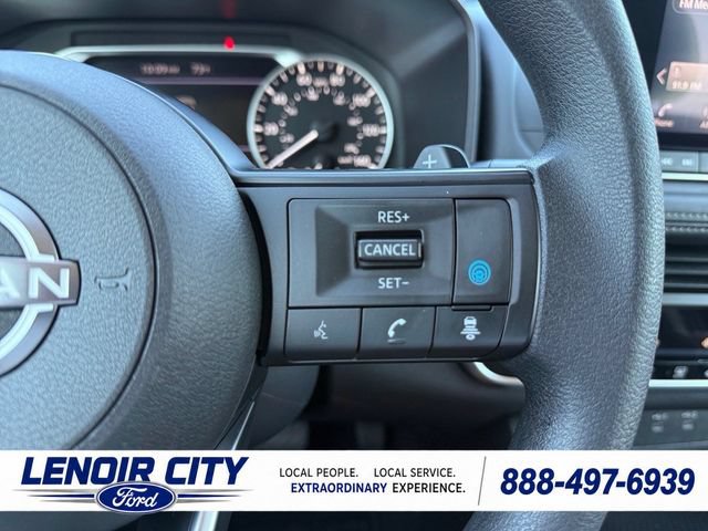 Used 2024 Nissan Rogue SV FWD image 21