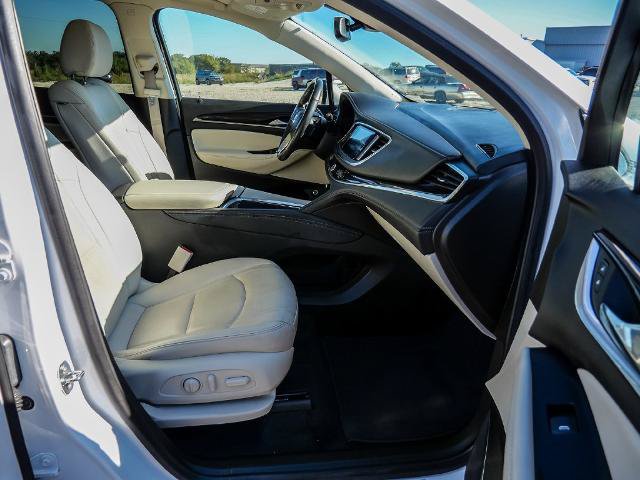 Used 2023 Buick Enclave Essence w/ Sport Touring Edition FWD image 15