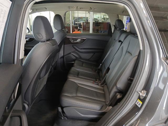 Used 2024 Audi Q7 3.0T Premium Plus image 10