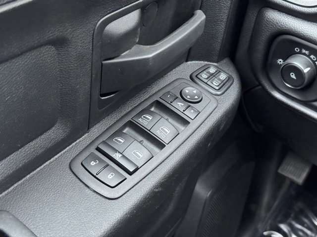 Used 2024 RAM 3500 Tradesman w/ Chrome Appearance Group image 29