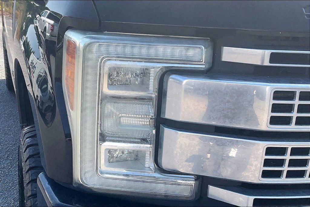 Certified 2017 Ford F250 Platinum w/ FX4 Off-Road Package AWD/4WD image 29