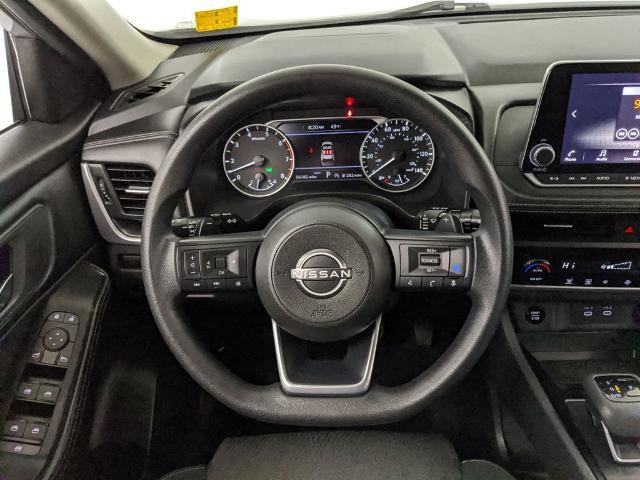 Used 2024 Nissan Rogue SV image 10