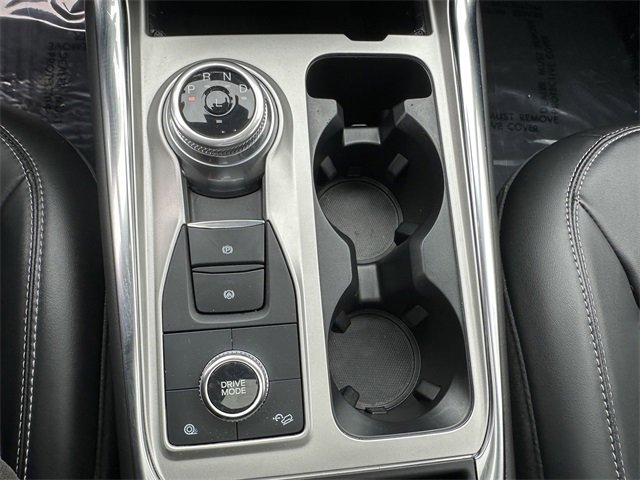 Certified 2022 Ford Explorer XLT w/ Equipment Group 202A image 25