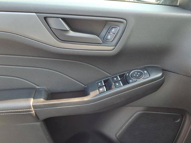 Certified 2025 Ford Escape Active FWD image 14