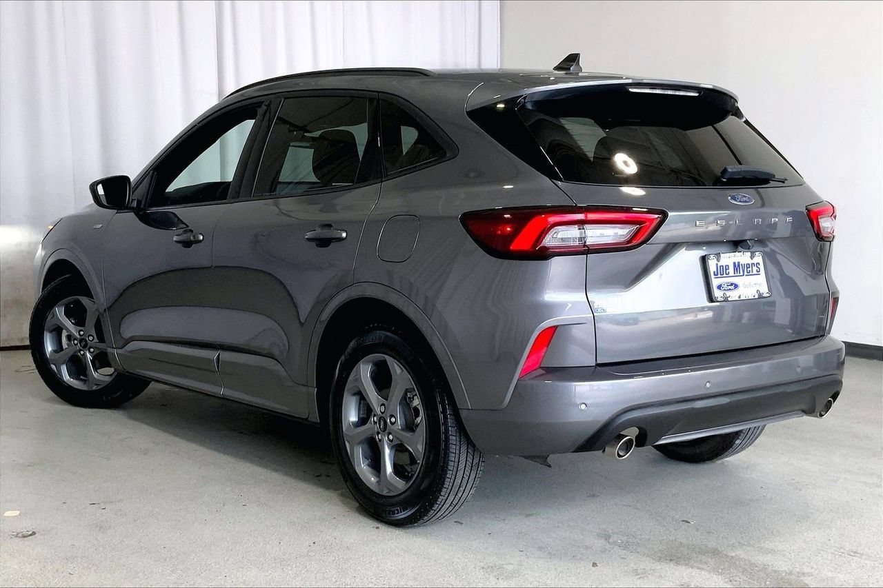 Certified 2023 Ford Escape ST-Line w/ Tech Pack #1 FWD image 10