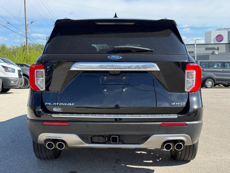 Certified 2023 Ford Explorer Platinum w/ Technology Package AWD/4WD image 5
