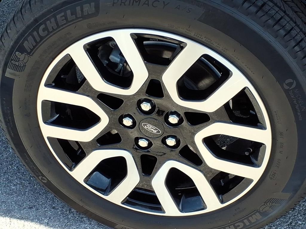 Certified 2023 Ford Maverick Lariat w/ Lariat Luxury Package FWD image 7