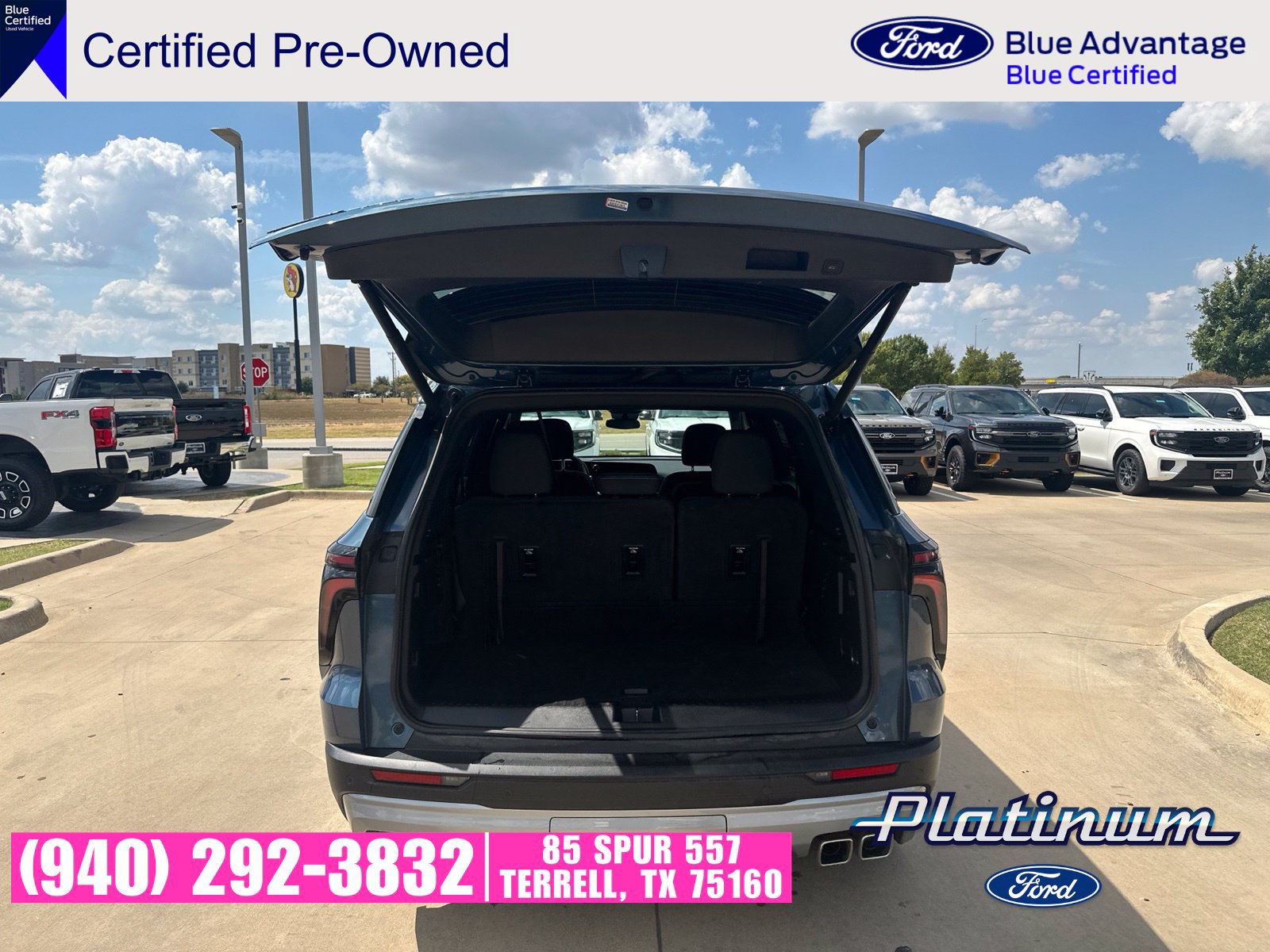 Used 2025 Chevrolet Traverse LT w/ Driver Confidence Package FWD image 5