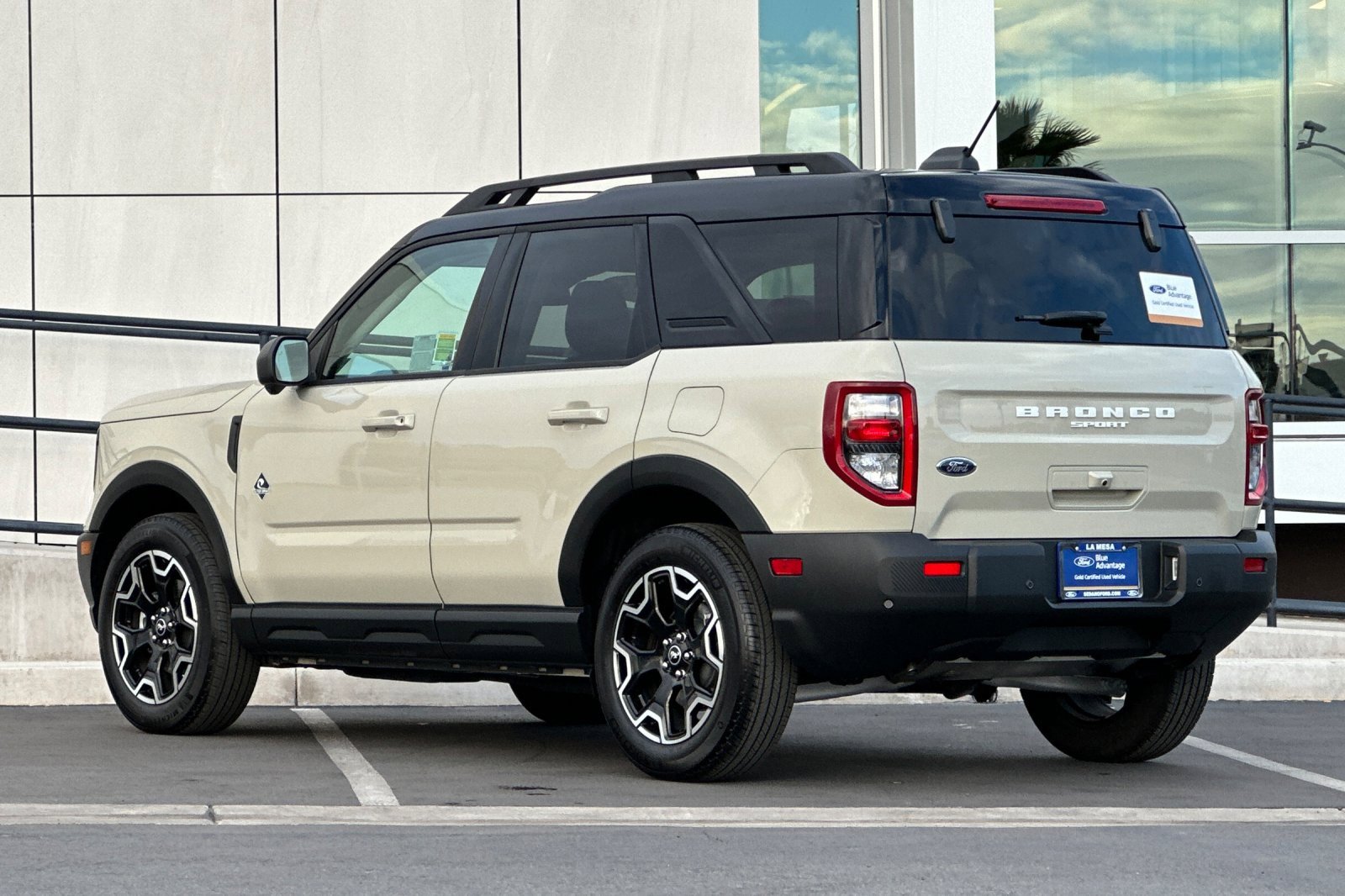 Certified 2025 Ford Bronco Sport Outer Banks w/ Outer Banks Tech Package+ image 5