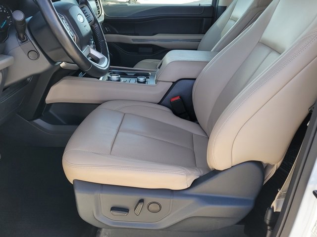 Certified 2024 Ford Expedition Max XLT image 7