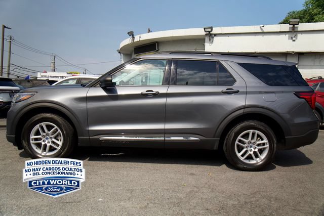 Certified 2025 Ford Explorer Active AWD/4WD image 5