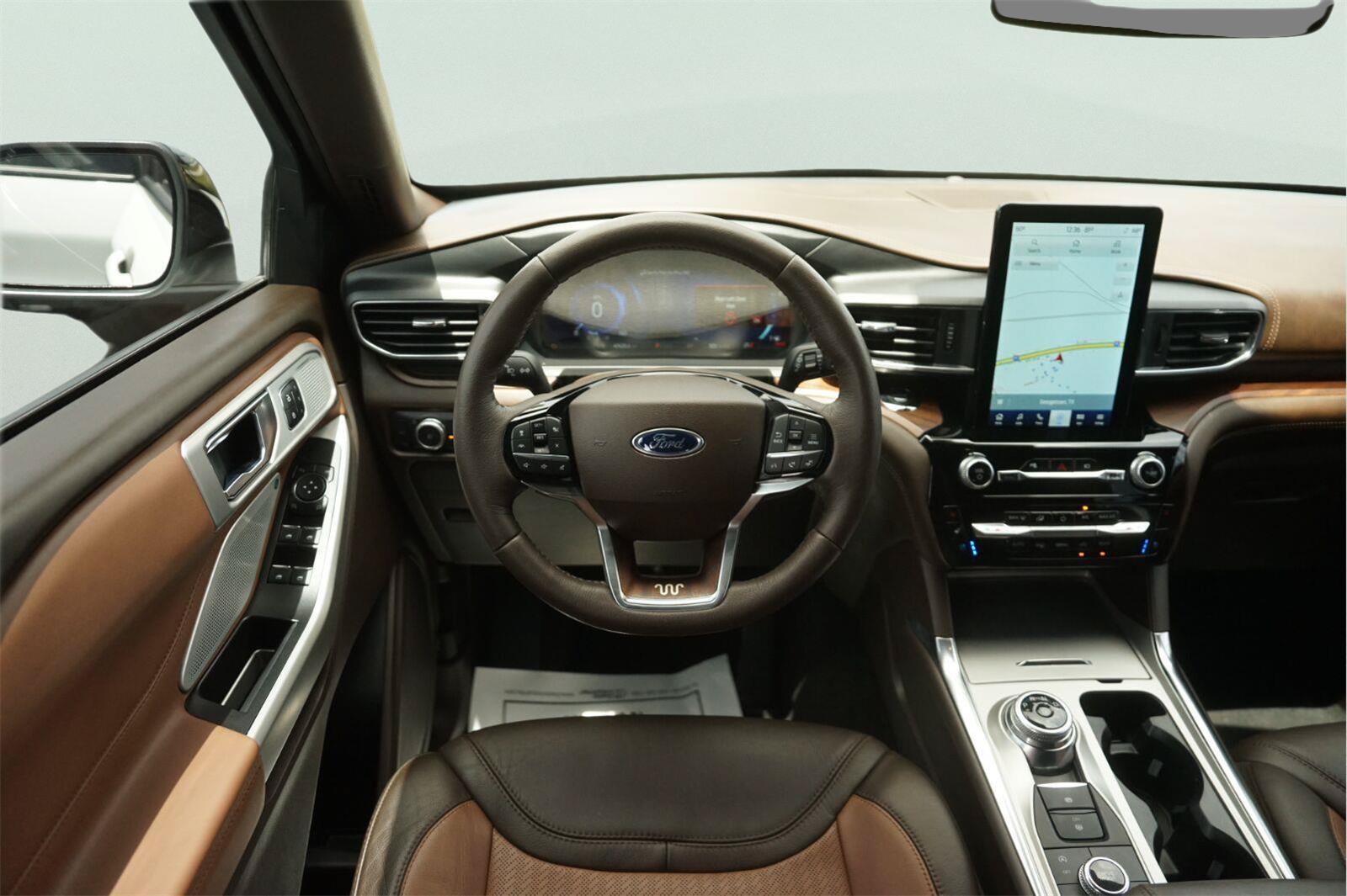 Certified 2022 Ford Explorer King Ranch w/ Class IV Trailer Tow Package AWD/4WD image 22