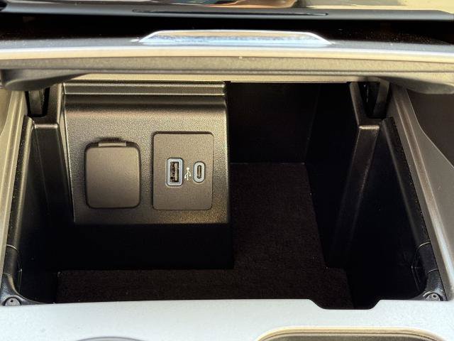 Certified 2023 Ford Explorer Platinum w/ Technology Package AWD/4WD image 27