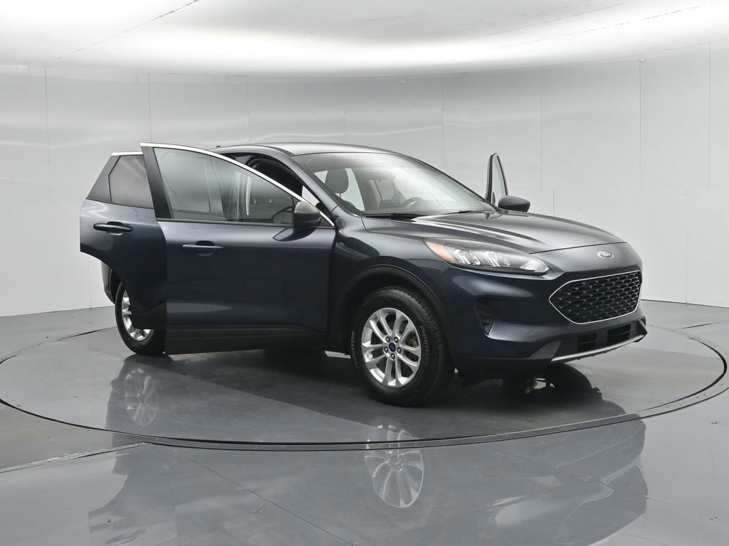 Certified 2022 Ford Escape SE w/ Cold Weather Package AWD/4WD image 57