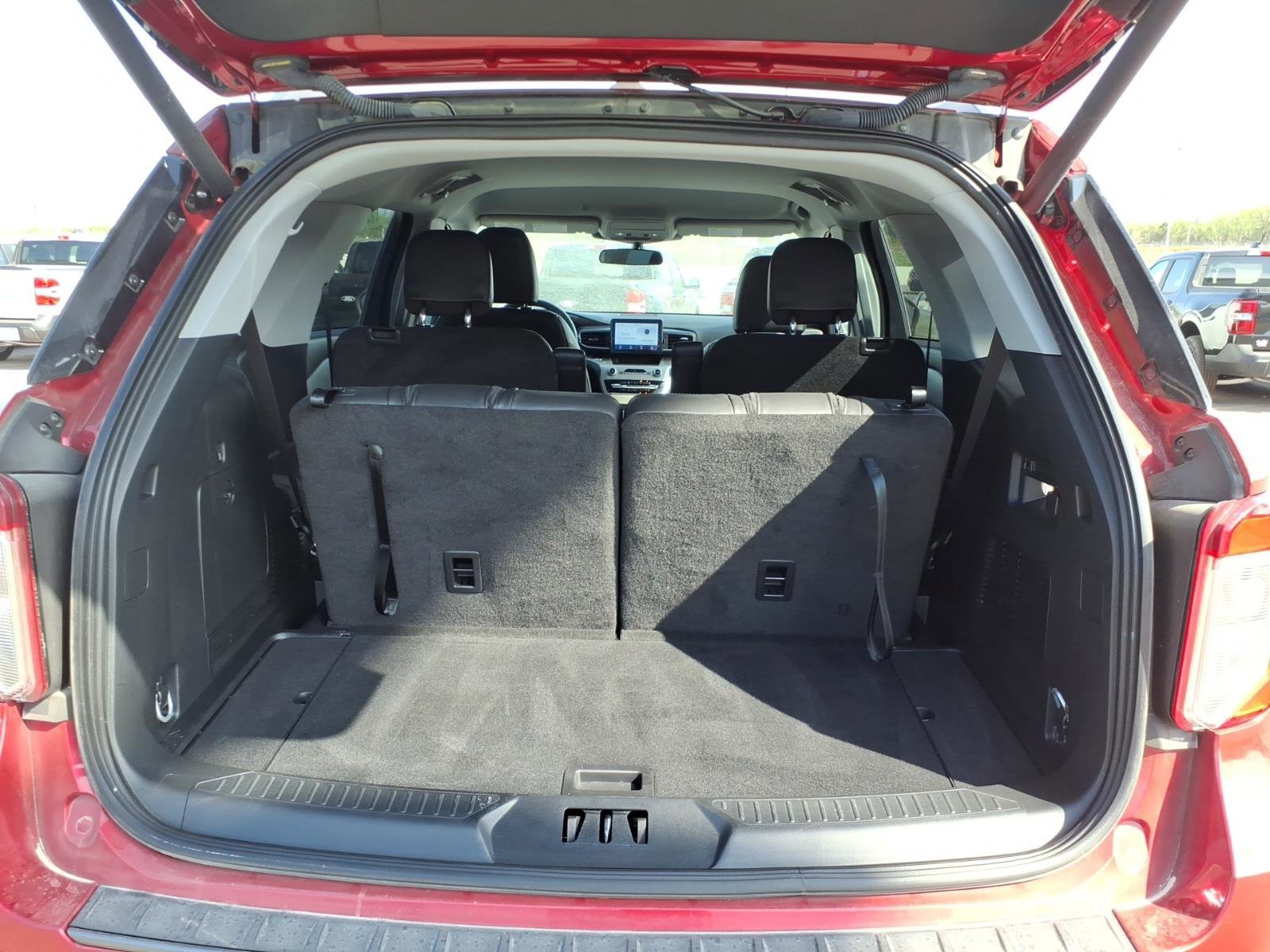 Certified 2023 Ford Explorer XLT w/ Equipment Group 202A image 10