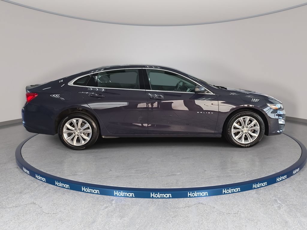 Used 2025 Chevrolet Malibu LT FWD image 4