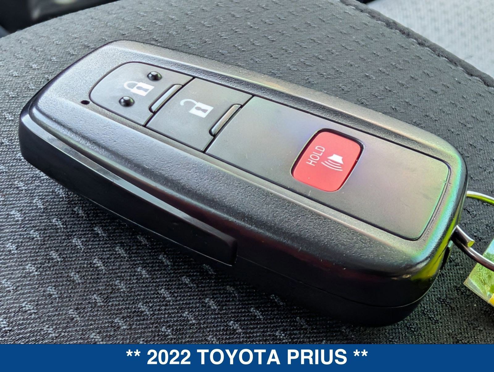 Used 2022 Toyota Prius LE image 33