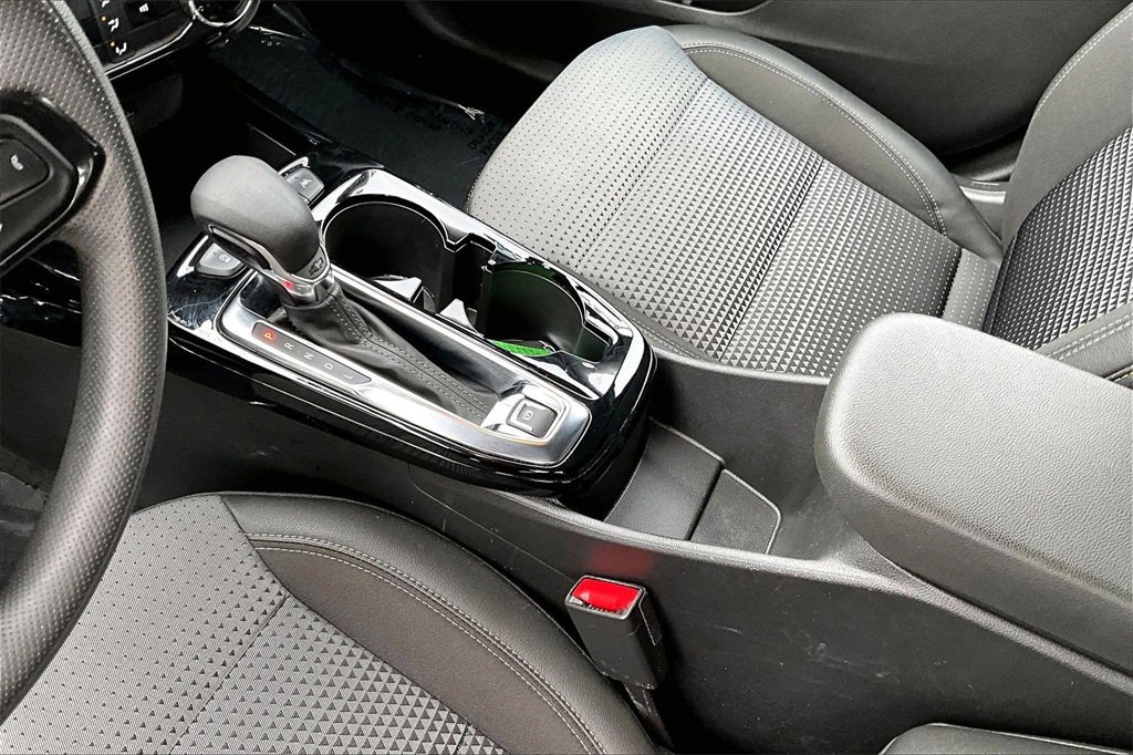 Used 2025 Chevrolet Trax LT image 16