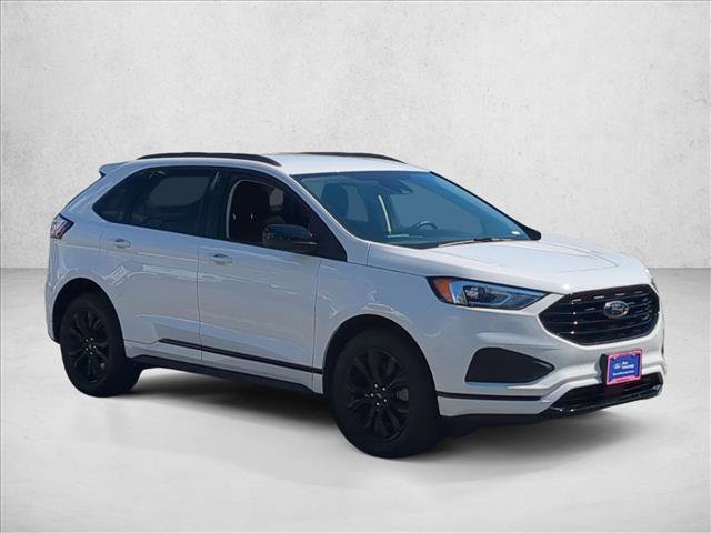 Certified 2024 Ford Edge SE w/ Black Appearance Package AWD/4WD image 3