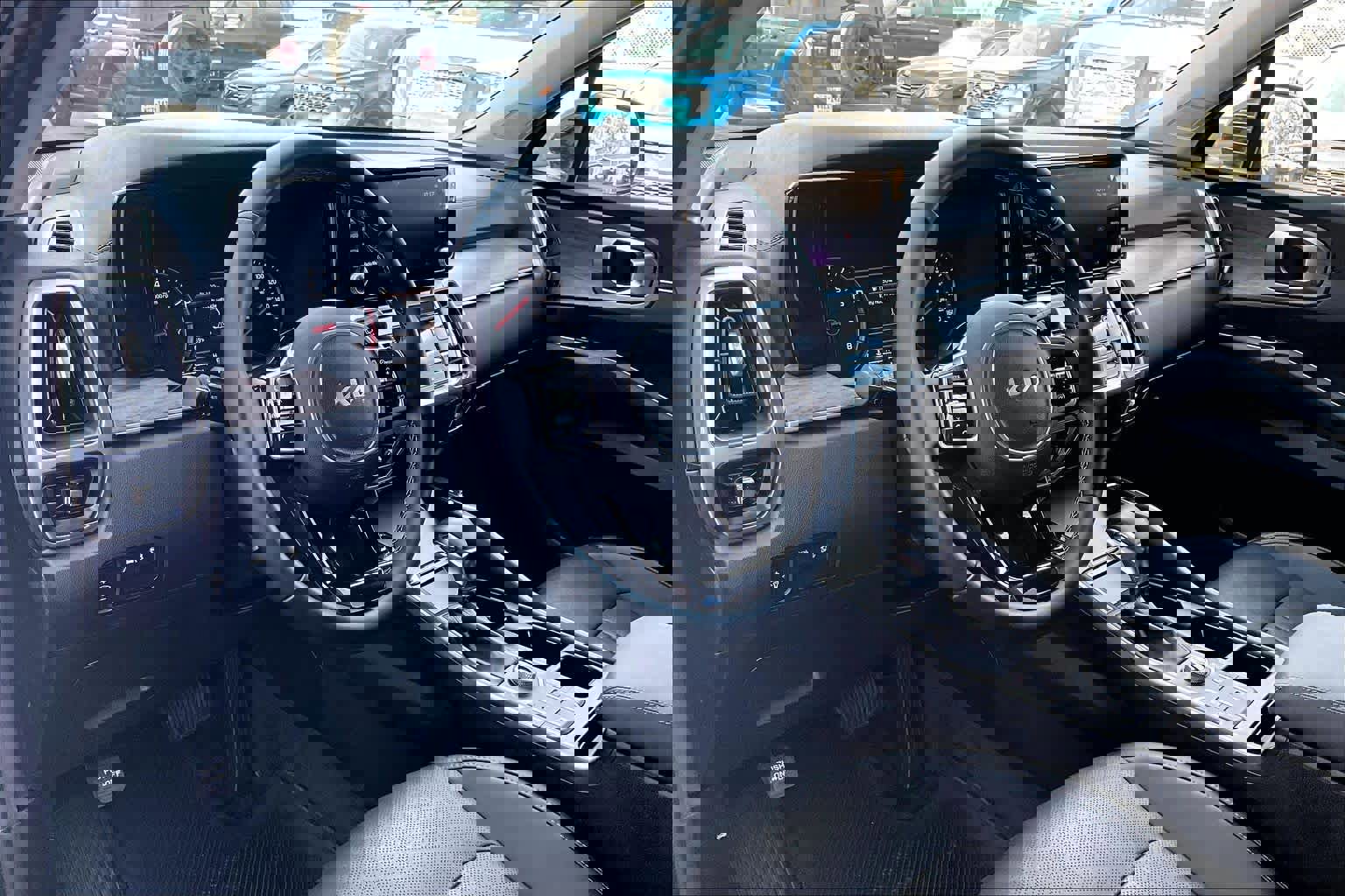 Used 2022 Kia Sorento S image 20