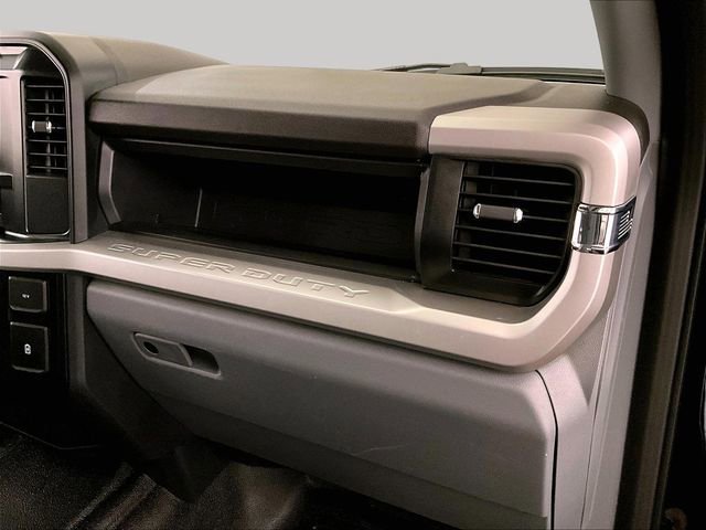 Certified 2023 Ford F250 XL w/ XL Off-Road Package AWD/4WD image 15