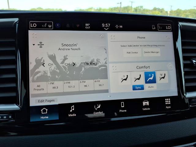 Used 2025 Chrysler Pacifica Select FWD image 18