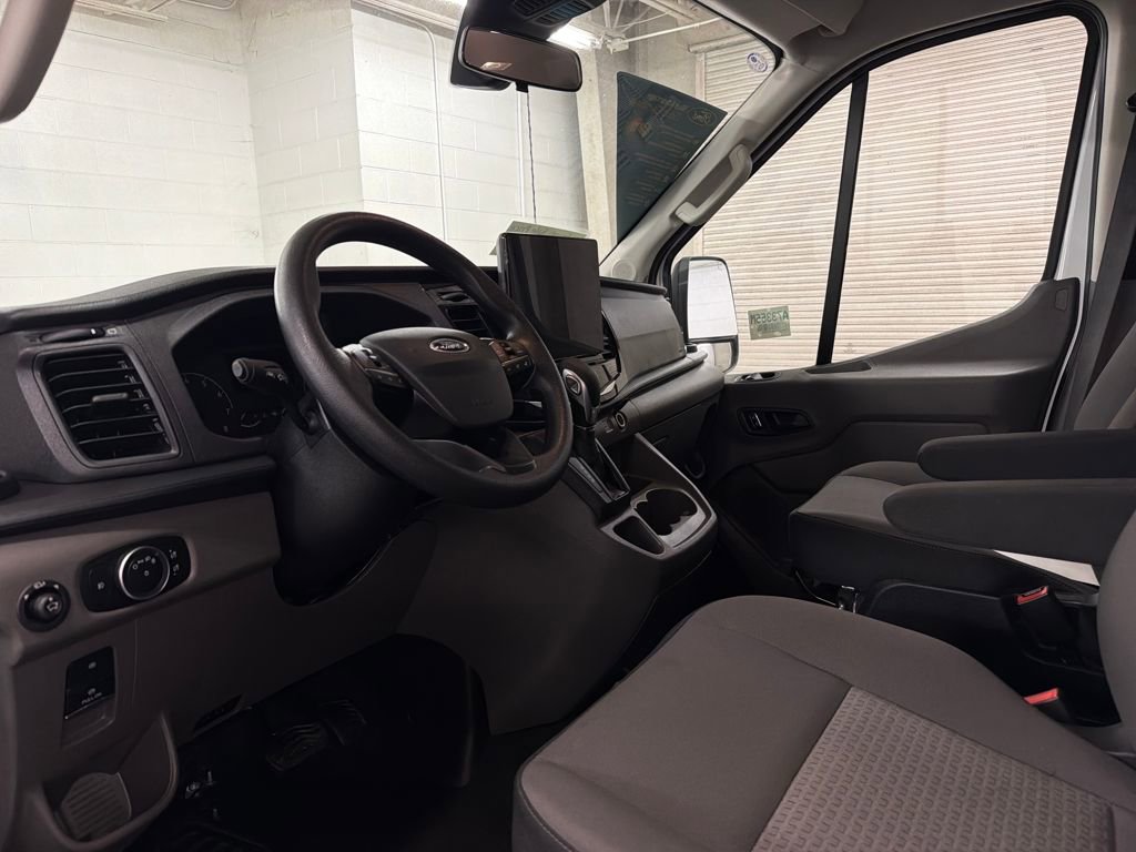 Certified 2025 Ford Transit 350 XLT image 6